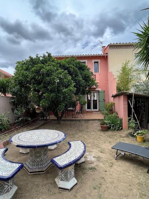 Maison De Village Vintage Avec Grand Jardin Elne Bagian luar foto