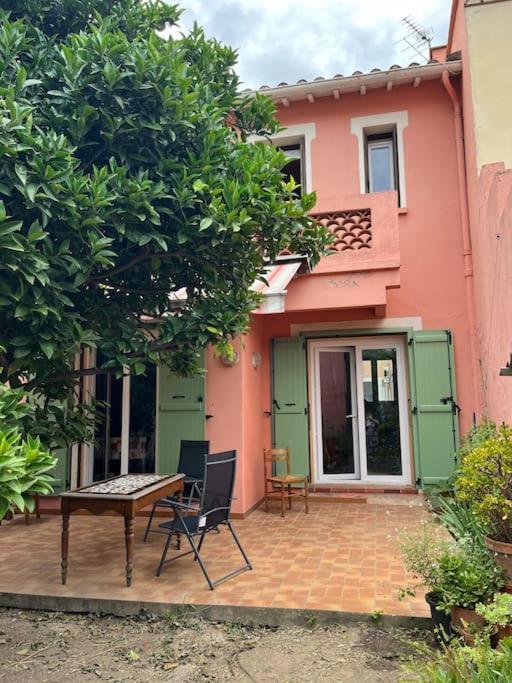 Maison De Village Vintage Avec Grand Jardin Elne Bagian luar foto